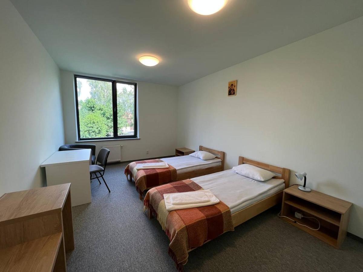Ucu Inn - Кімнати Для Гостей Lemberg Exterior foto